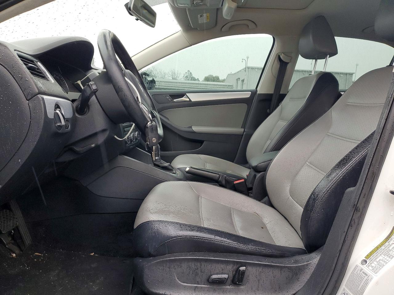 2013 VOLKSWAGEN JETTA HYBRID photo 7