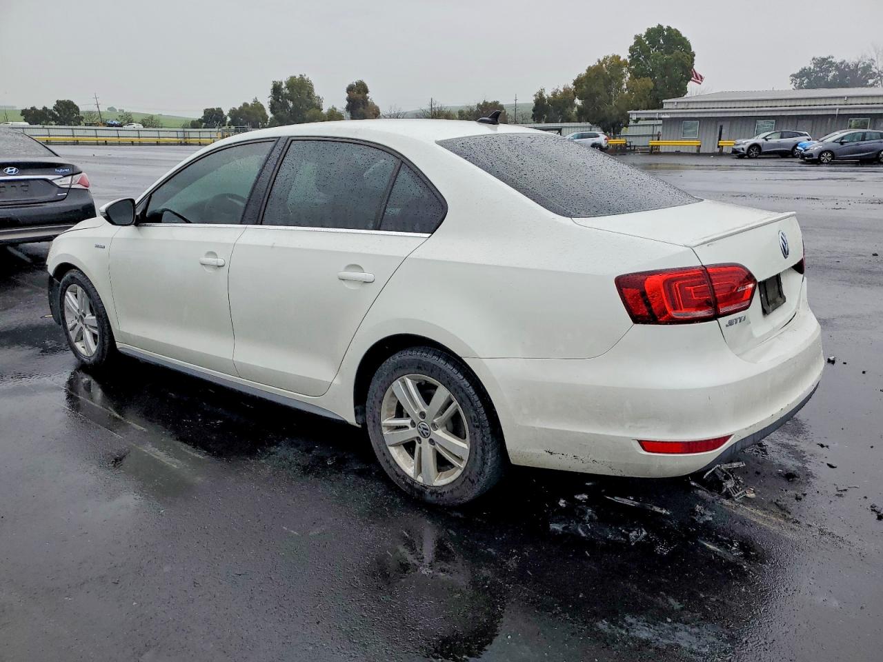 2013 VOLKSWAGEN JETTA HYBRID photo 2