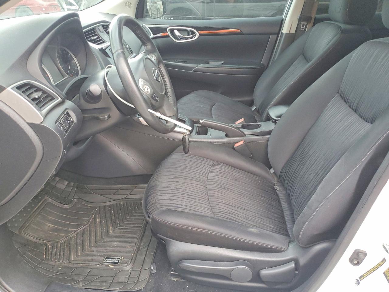2019 NISSAN SENTRA S photo 7