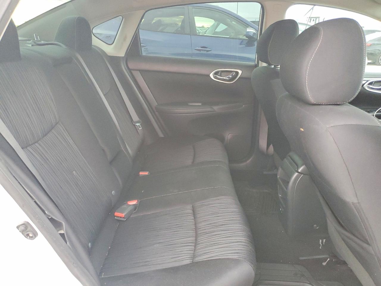 2019 NISSAN SENTRA S photo 10