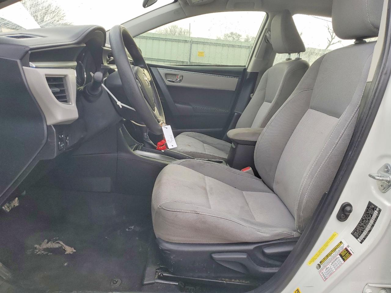 2014 TOYOTA COROLLA L photo 7