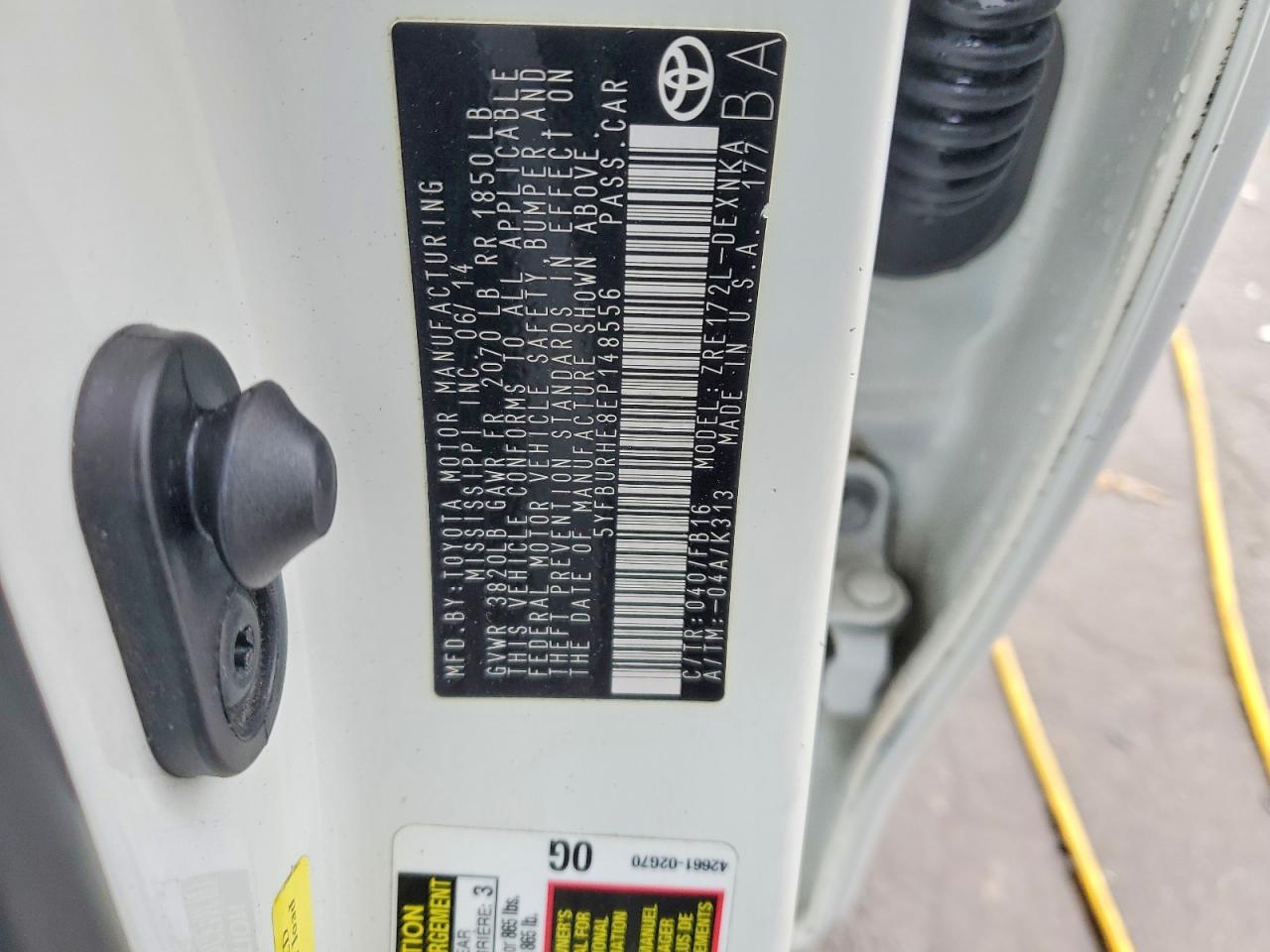 2014 TOYOTA COROLLA L photo 12