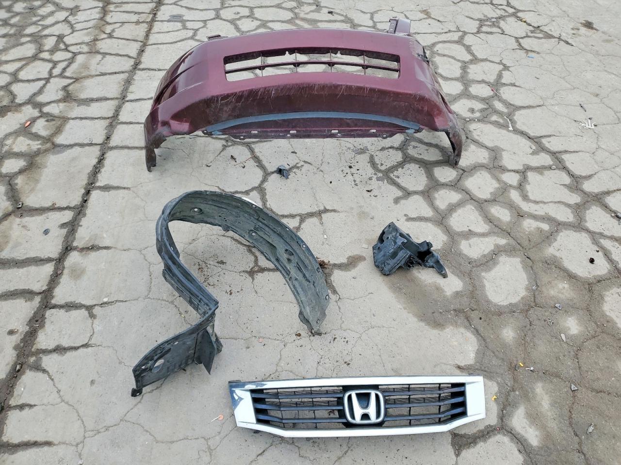 2010 HONDA ACCORD LXP photo 23