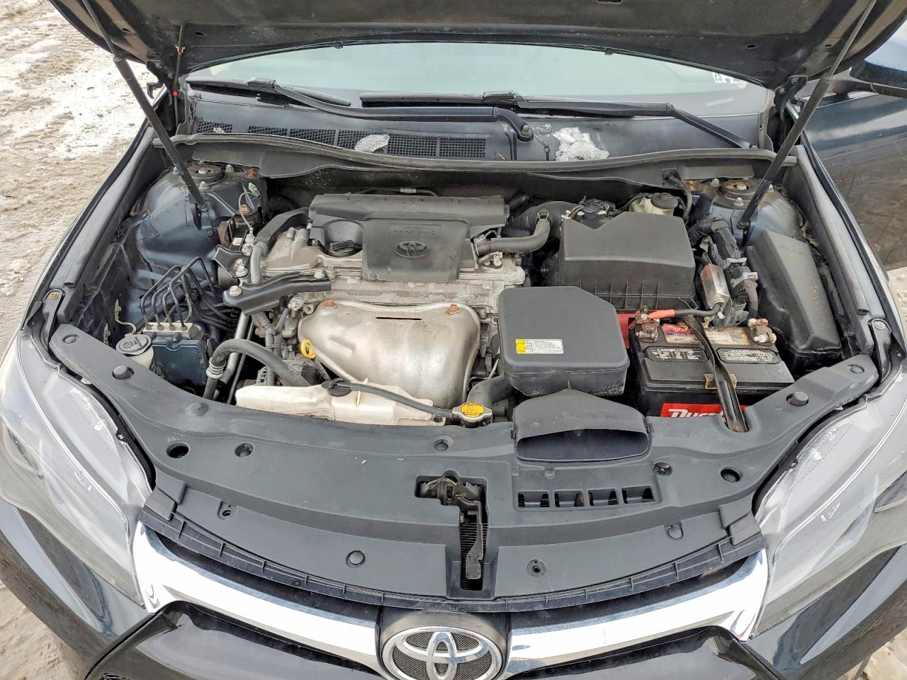 2015 TOYOTA CAMRY LE photo 11