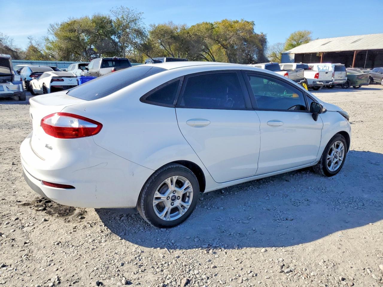 2016 FORD FIESTA SE photo 3