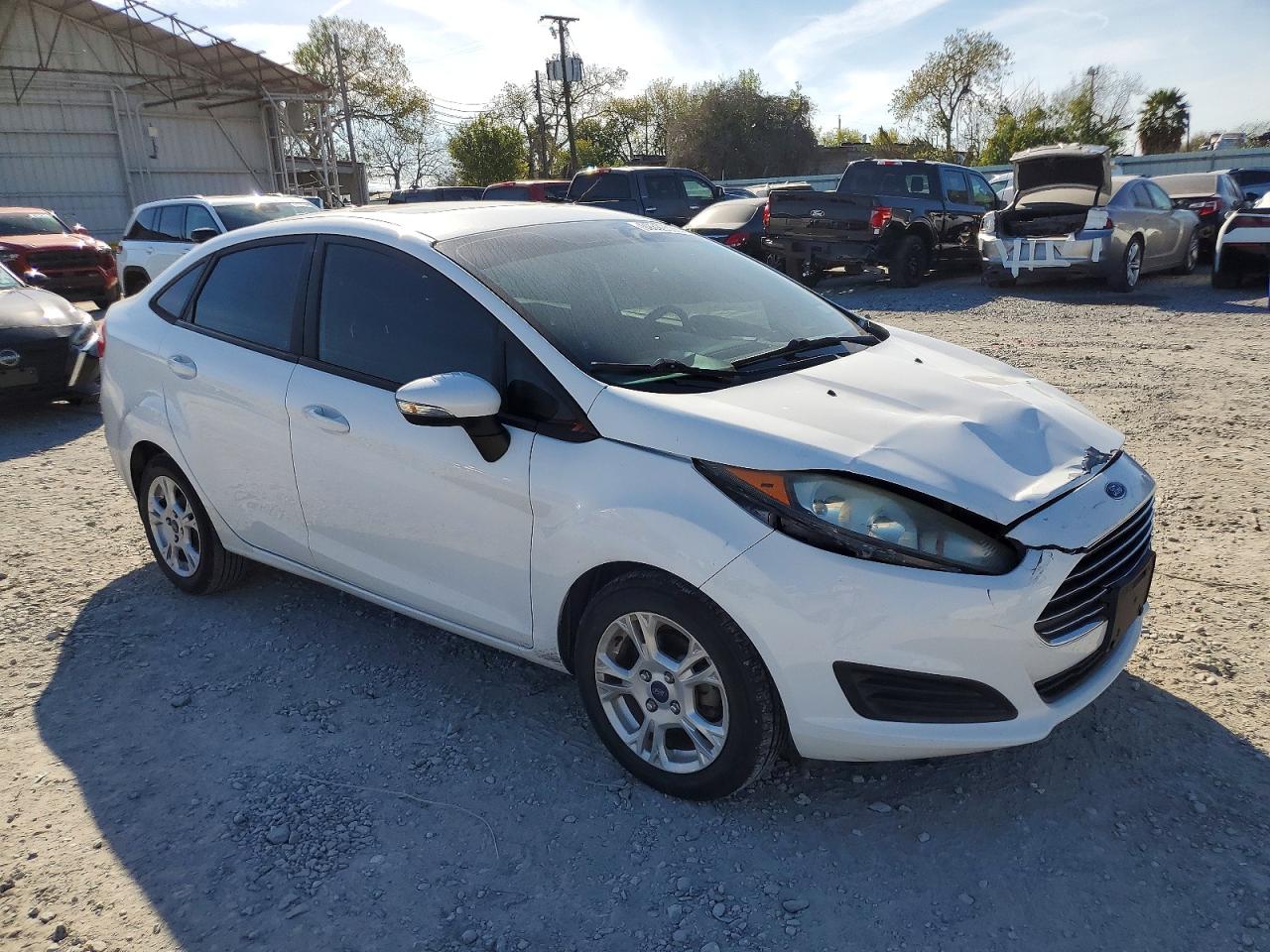 2016 FORD FIESTA SE photo 4
