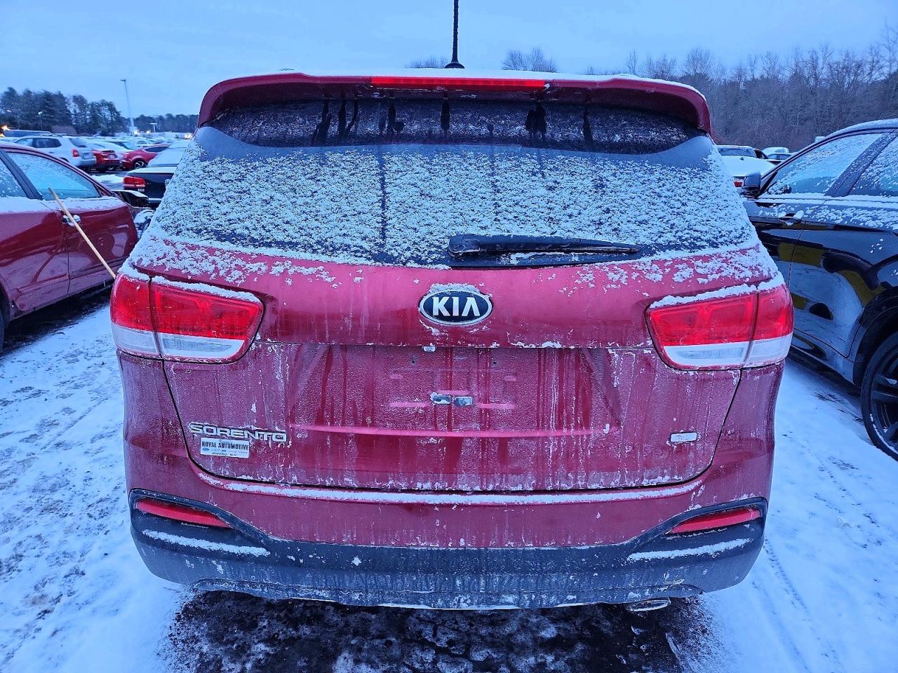 2017 KIA SORENTO LX photo 6