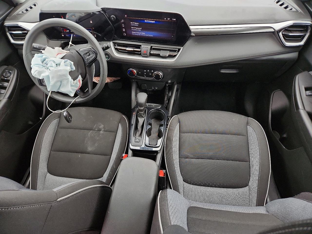 2025 CHEVROLET TRAILBLAZER LS photo 8