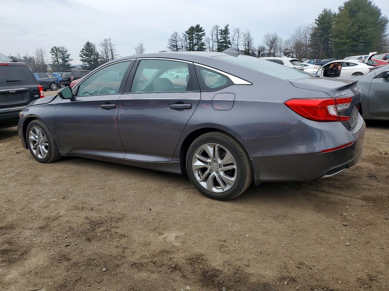2018 HONDA ACCORD LX photo 2