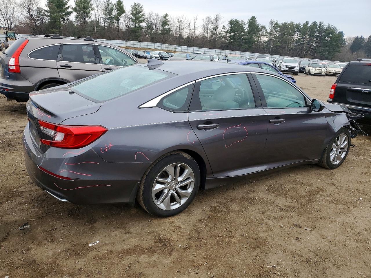 2018 HONDA ACCORD LX photo 3