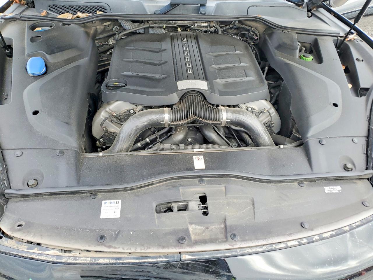 2016 PORSCHE CAYENNE S photo 12