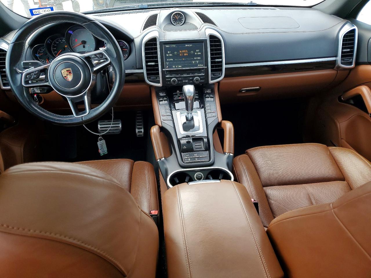 2016 PORSCHE CAYENNE S photo 8