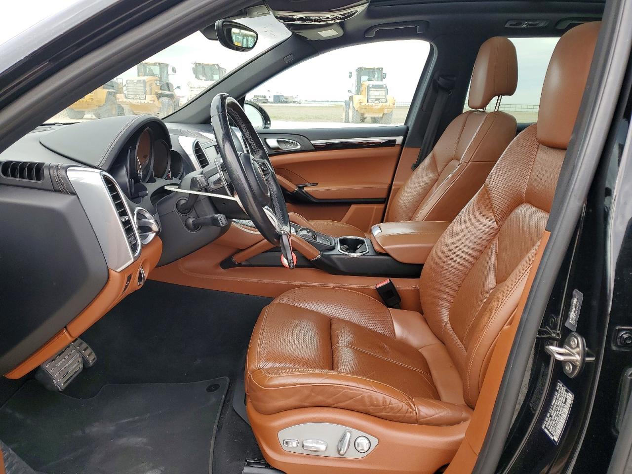 2016 PORSCHE CAYENNE S photo 7