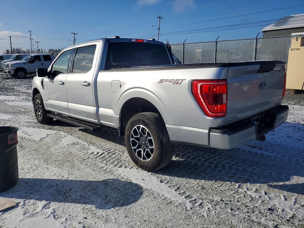 2023 FORD F150 SUPERCREW photo 2