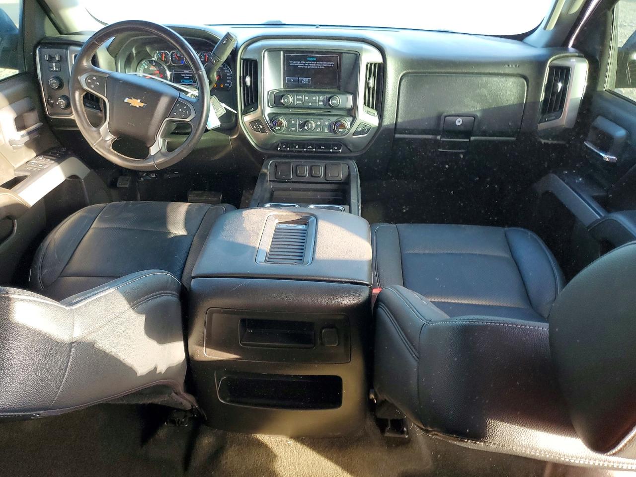 2018 CHEVROLET SILVERADO K1500 LT photo 8