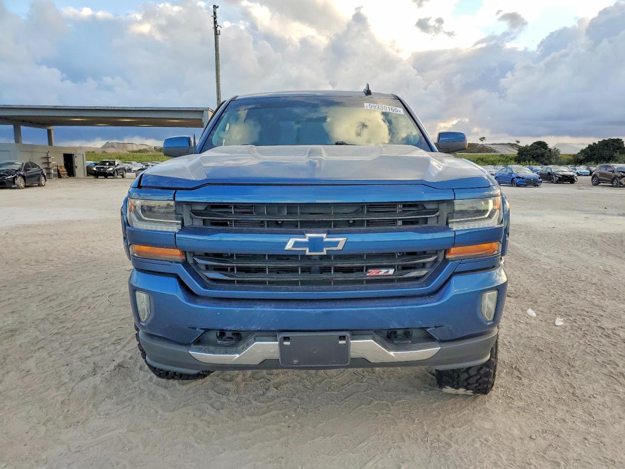 2018 CHEVROLET SILVERADO K1500 LT photo 5