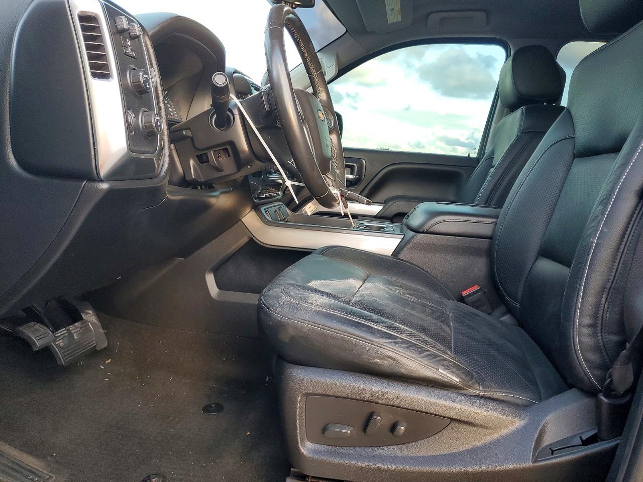 2018 CHEVROLET SILVERADO K1500 LT photo 7
