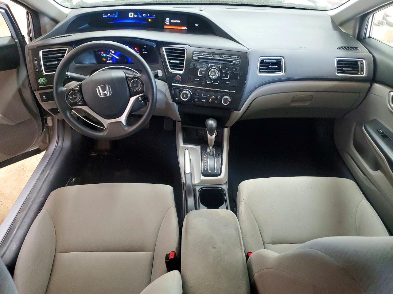 2013 HONDA CIVIC LX photo 8