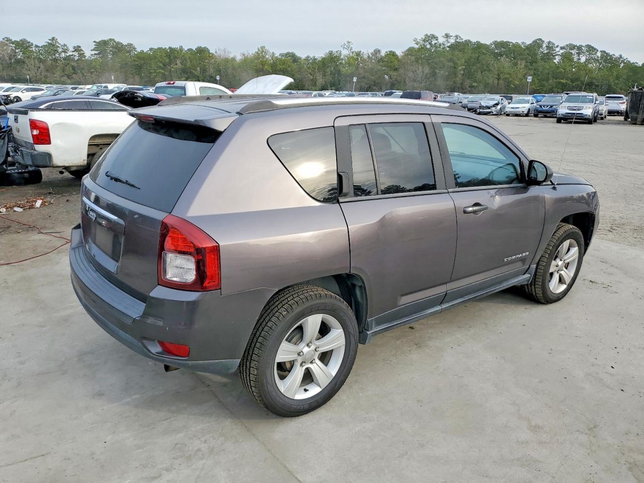2014 JEEP COMPASS SPORT photo 3