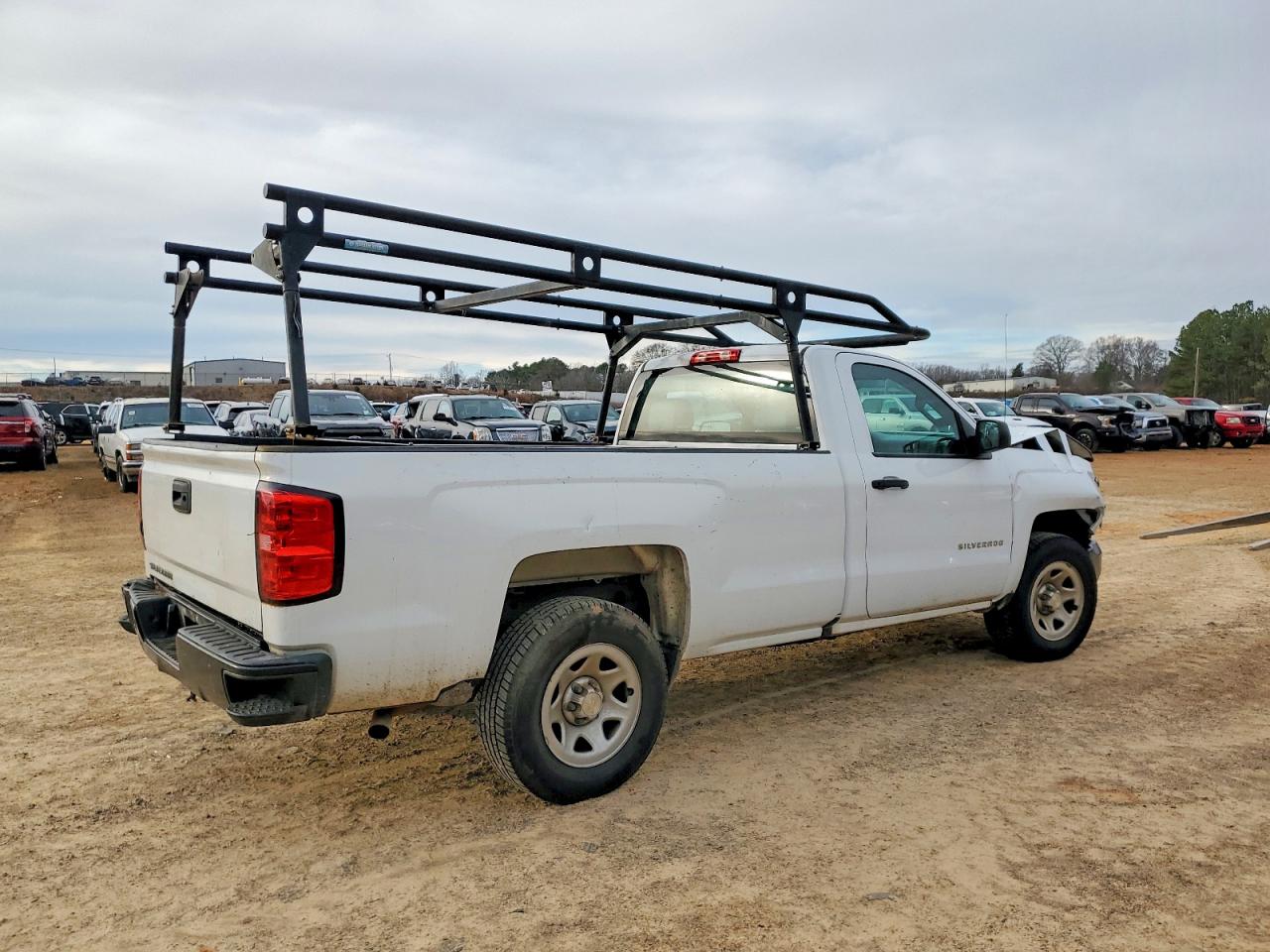 2016 CHEVROLET SILVERADO C1500 photo 3