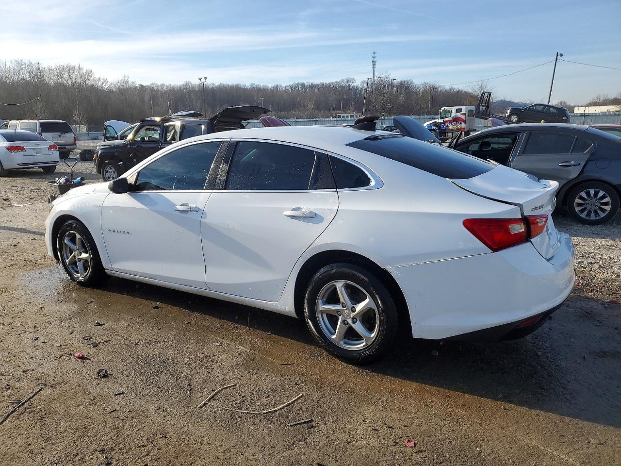 2016 CHEVROLET MALIBU LS photo 2