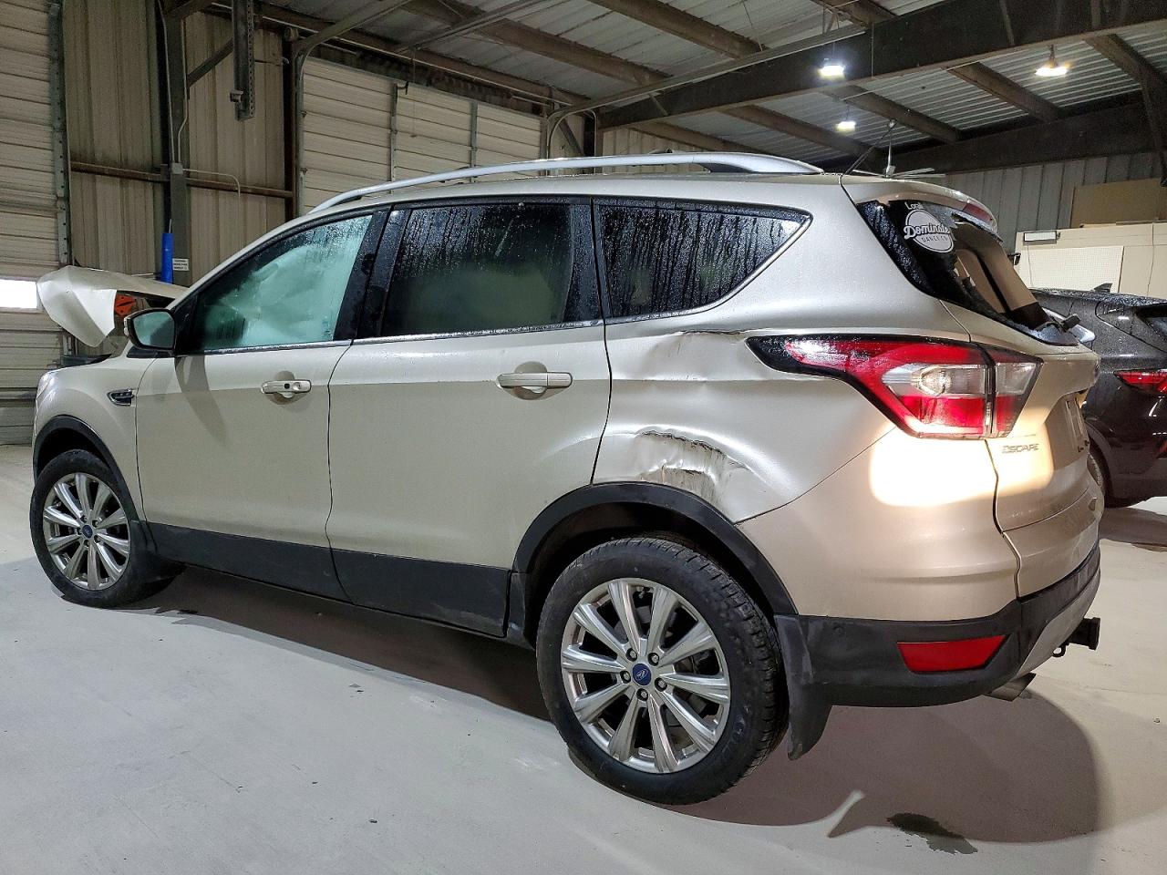 2017 FORD ESCAPE TITANIUM photo 2