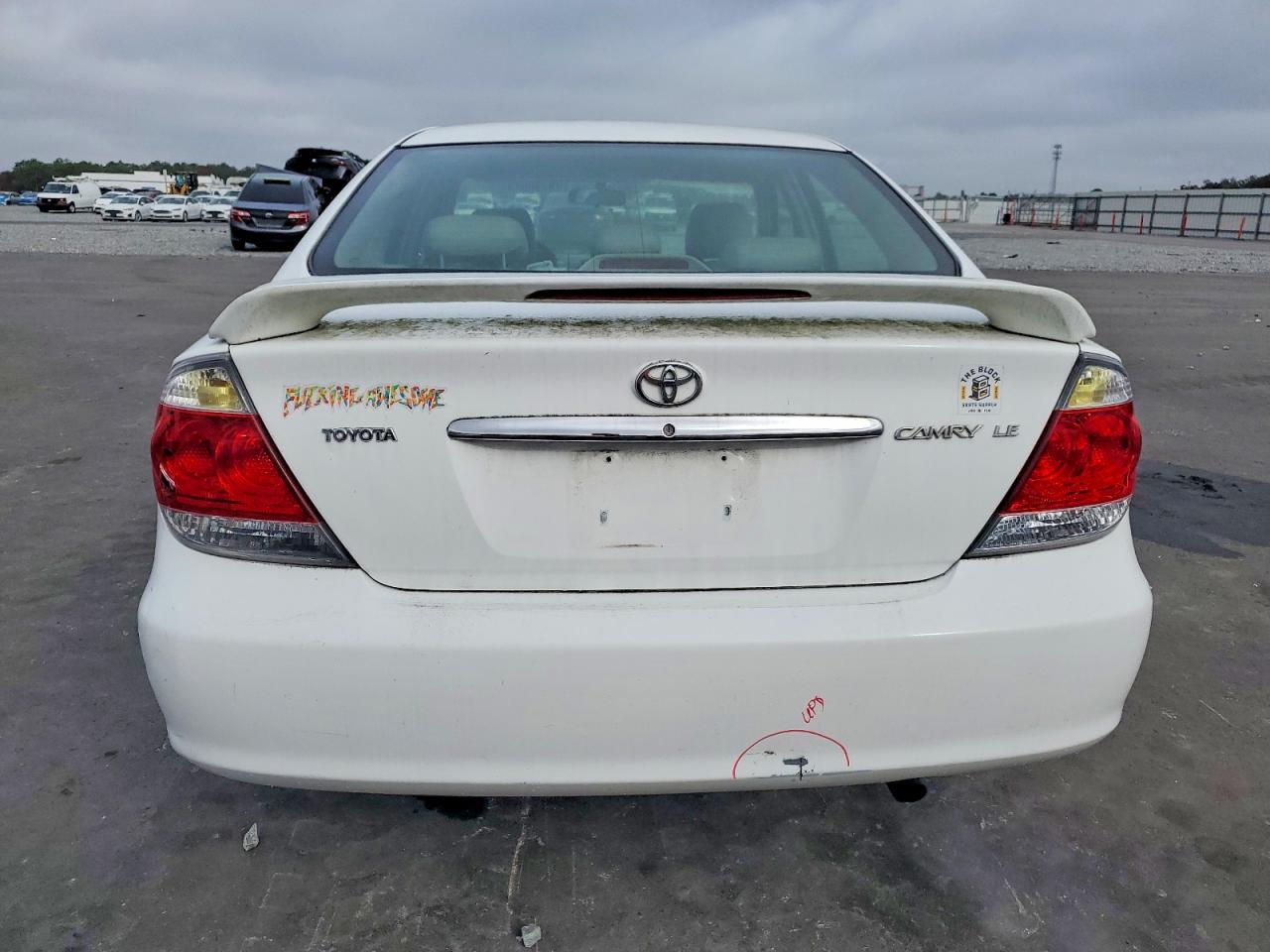 2005 TOYOTA CAMRY LE photo 6