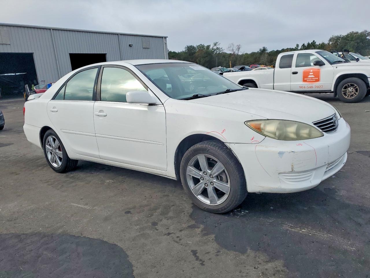 2005 TOYOTA CAMRY LE photo 4