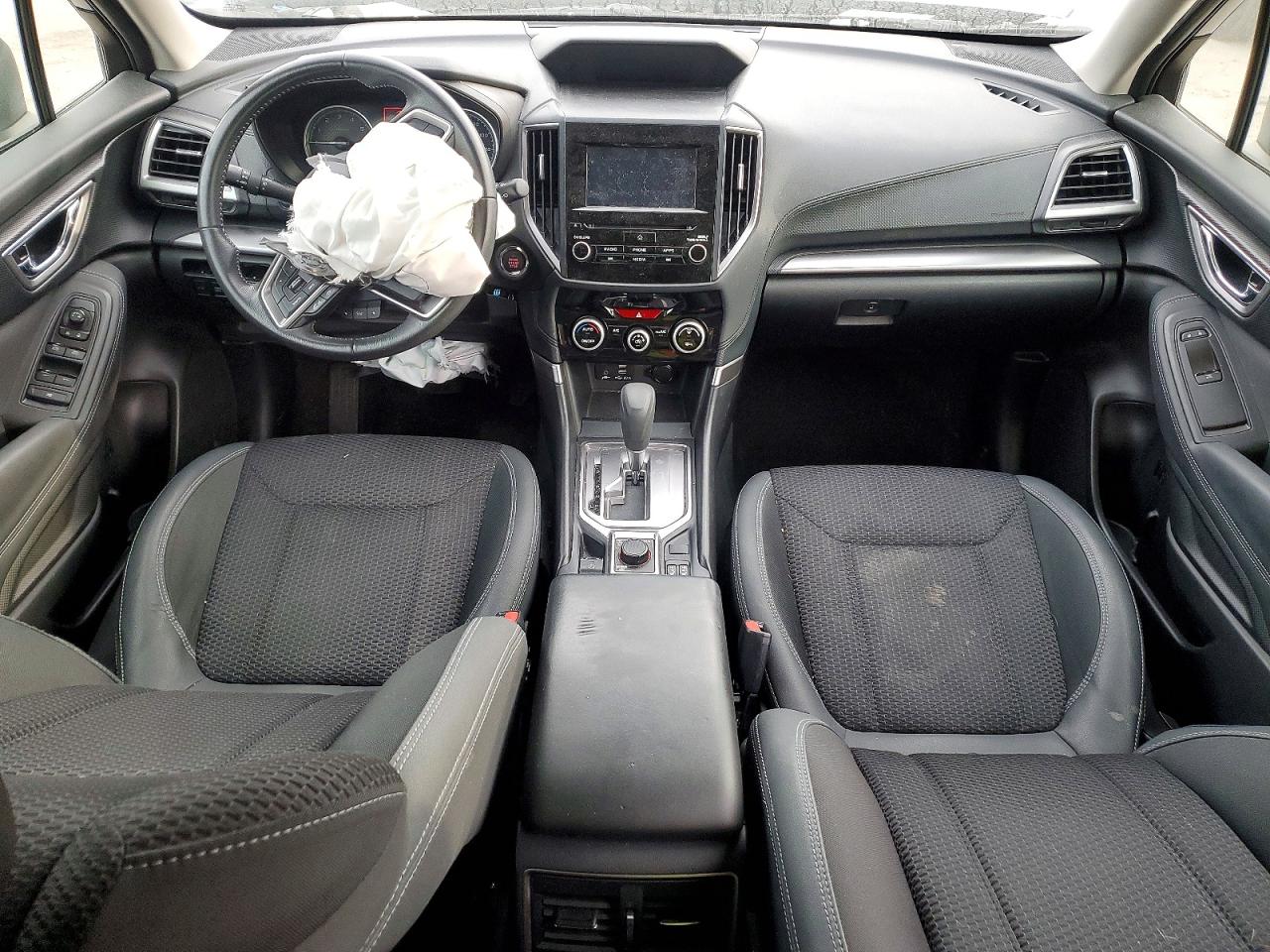 2022 SUBARU FORESTER PREMIUM photo 8