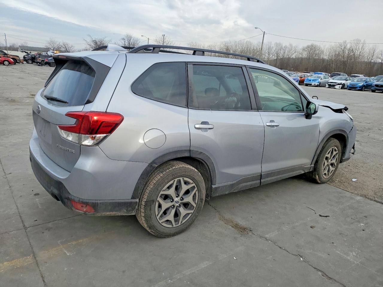 2022 SUBARU FORESTER PREMIUM photo 3