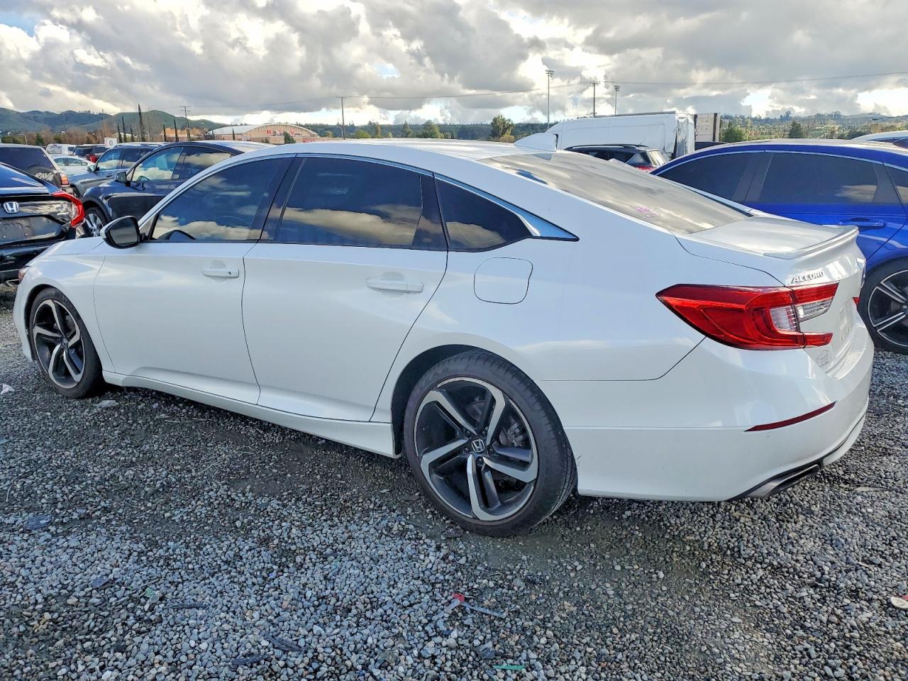 2020 HONDA ACCORD SPORT photo 4