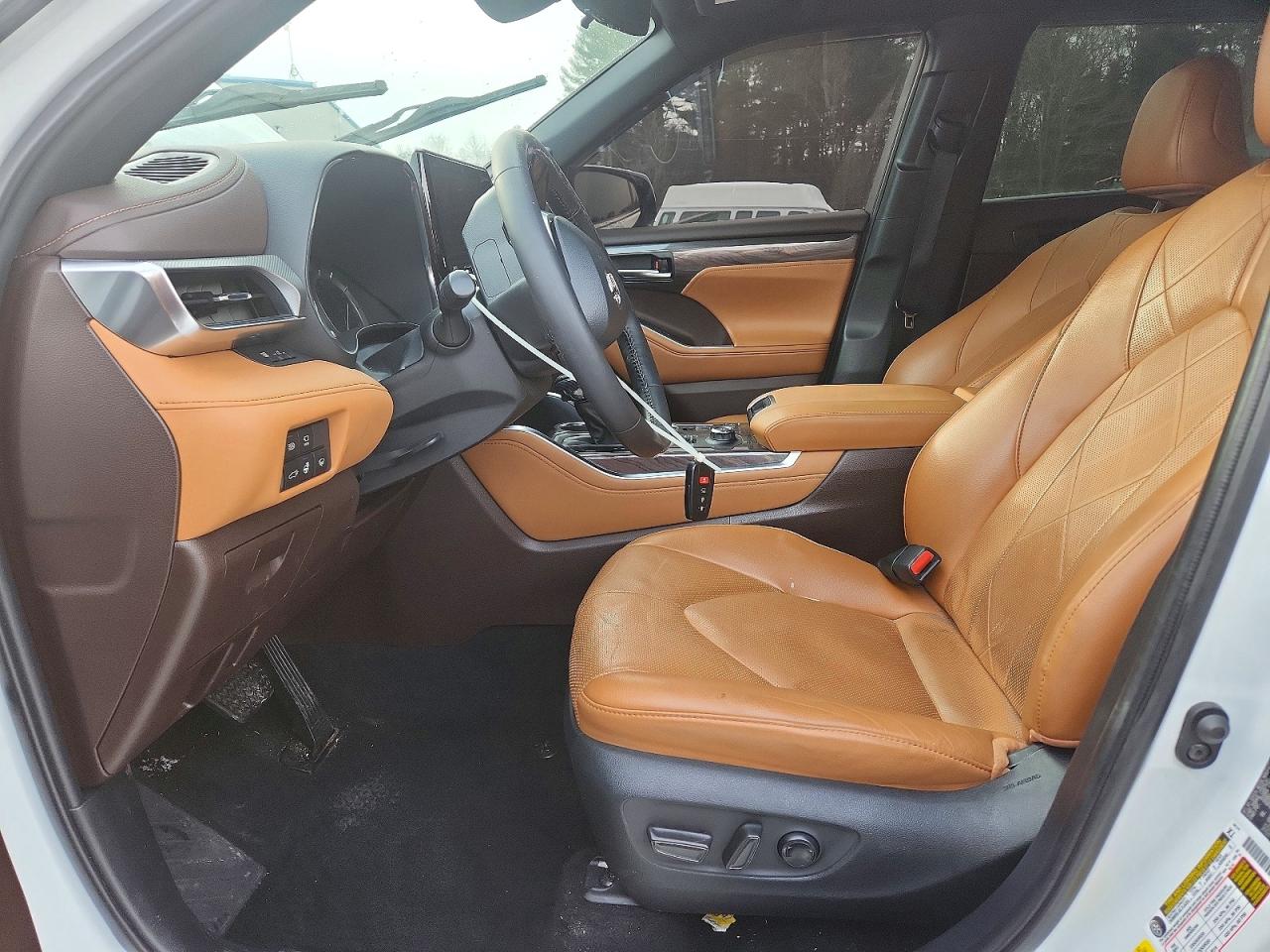 2022 TOYOTA HIGHLANDER PLATINUM photo 7