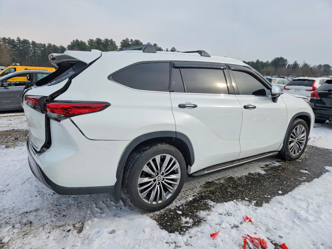 2022 TOYOTA HIGHLANDER PLATINUM photo 3