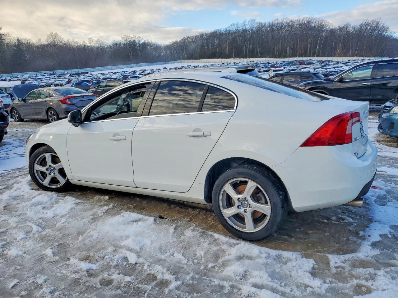 2013 VOLVO S60 T5 photo 2