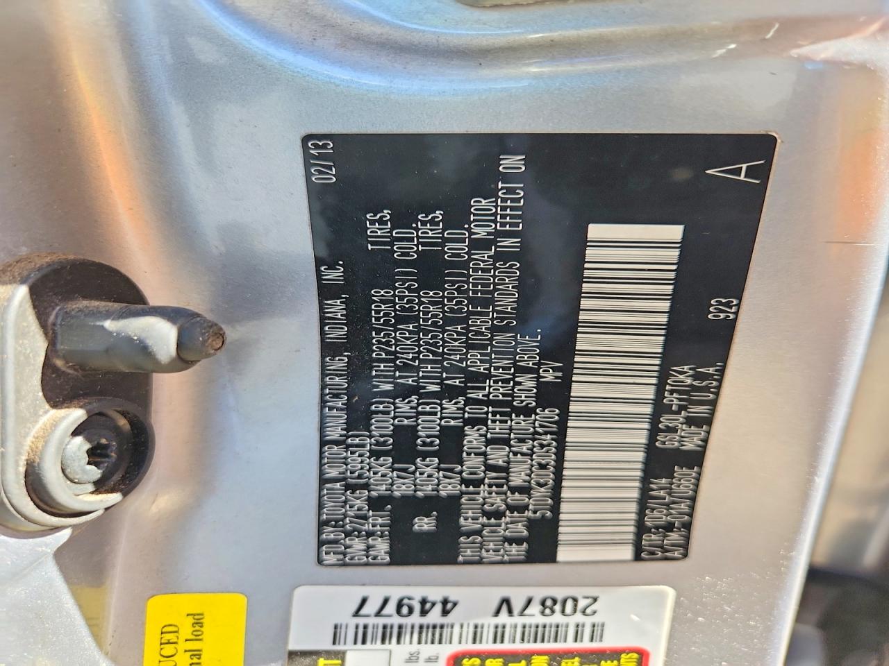 2013 TOYOTA SIENNA XLE photo 25