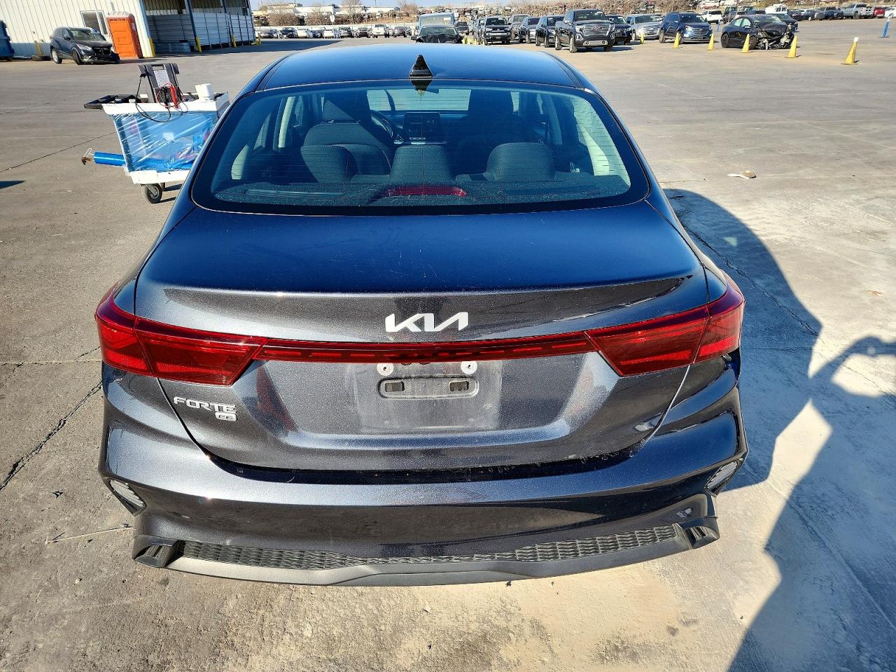 2023 KIA FORTE LX photo 11