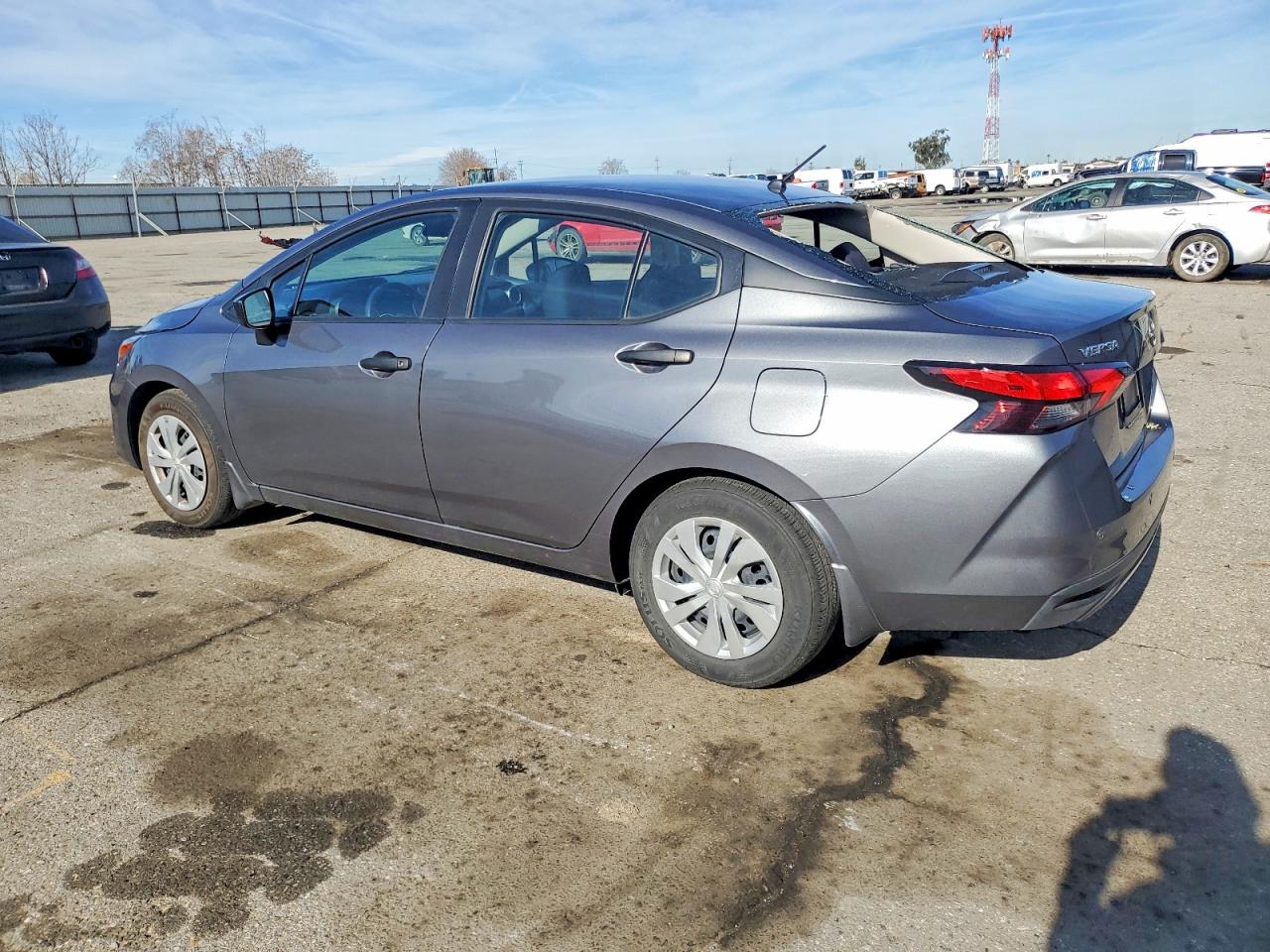 2024 NISSAN VERSA S photo 2