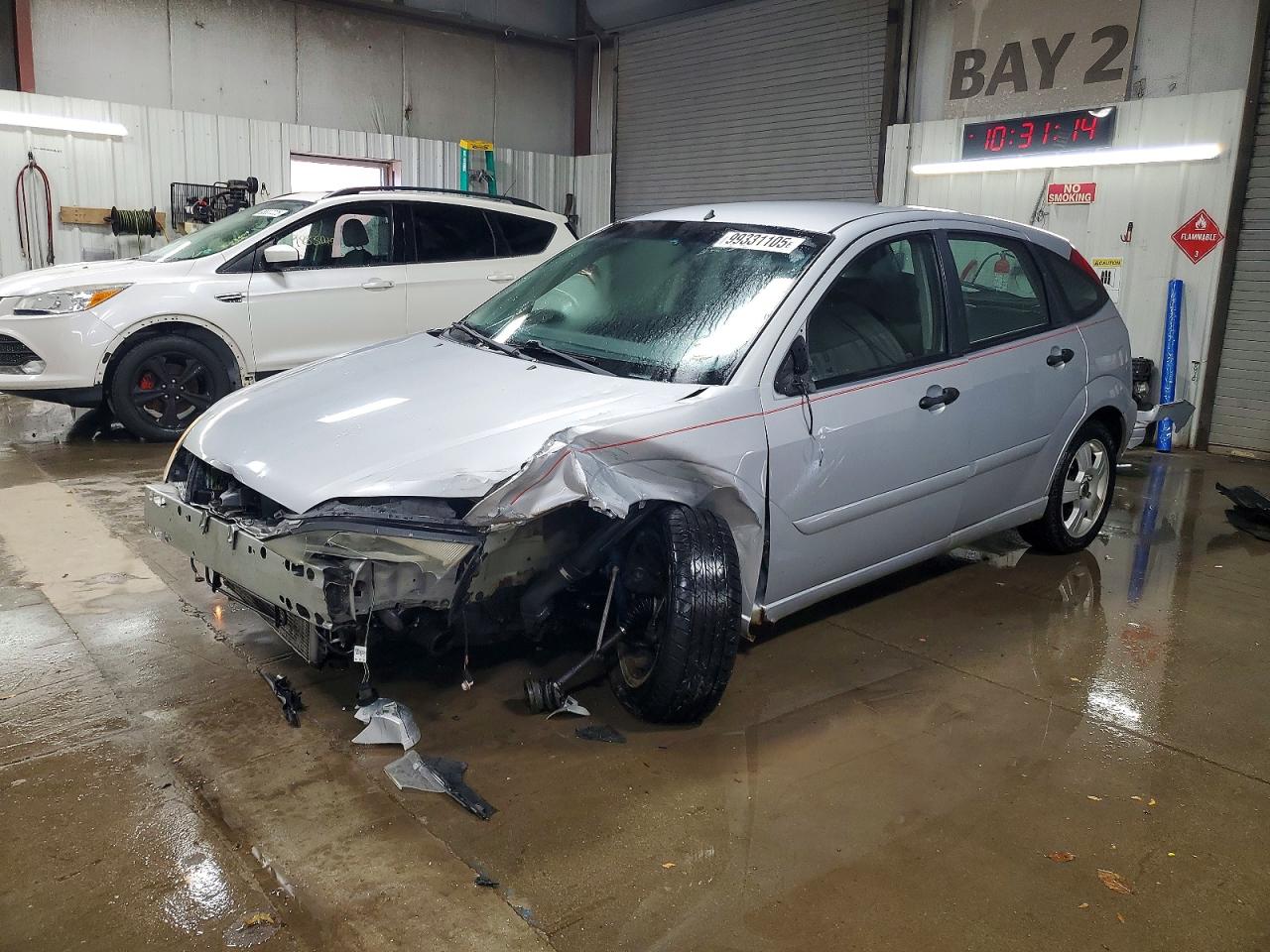 2005 FORD FOCUS