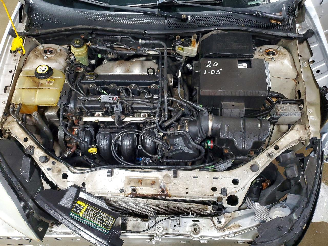 2005 FORD FOCUS ZX5 photo 11