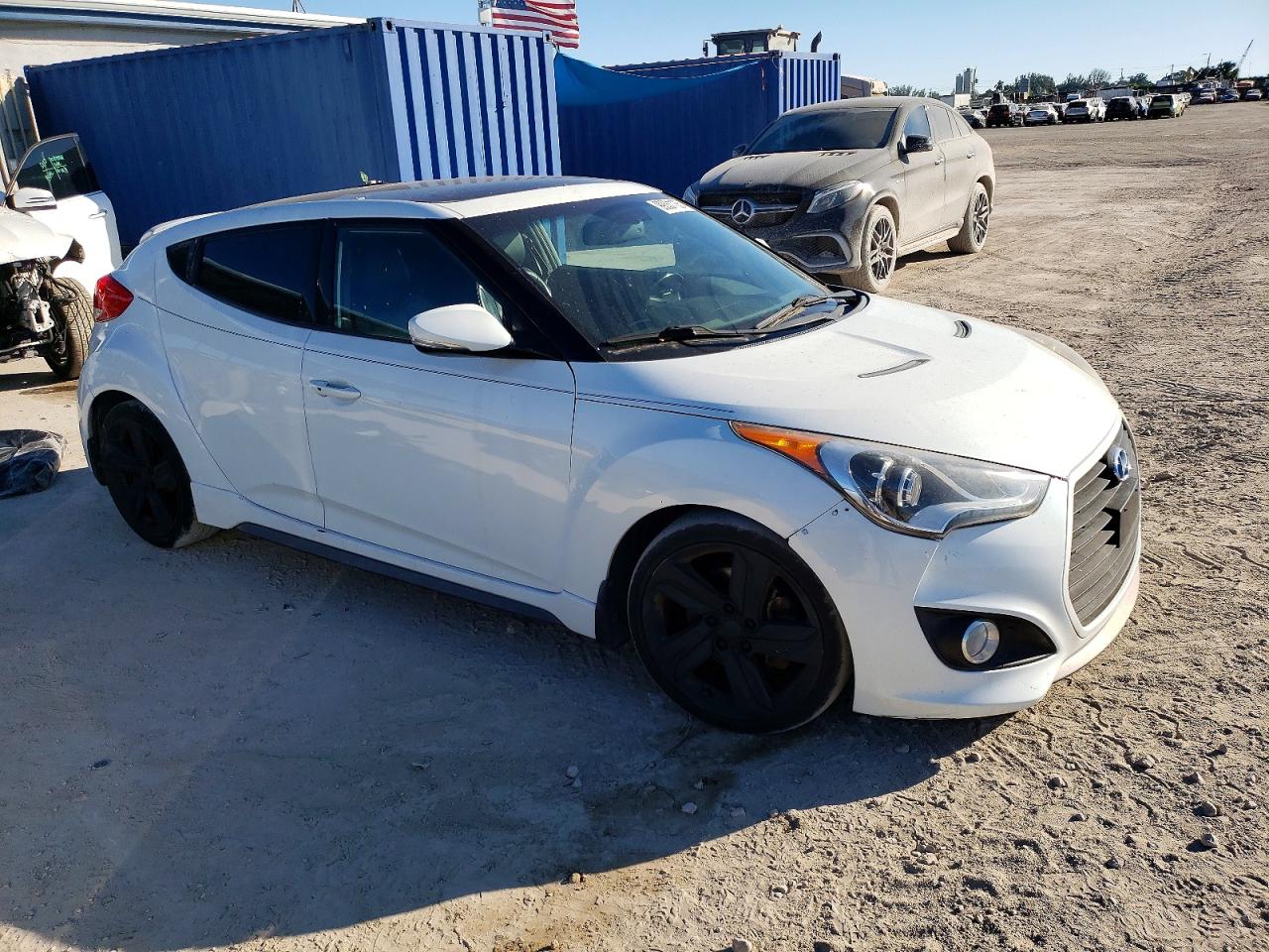 2015 HYUNDAI VELOSTER TURBO photo 4