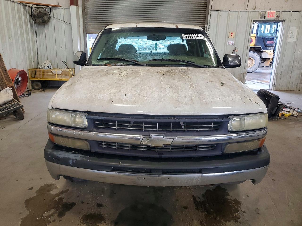 2002 CHEVROLET SILVERADO C1500 photo 5