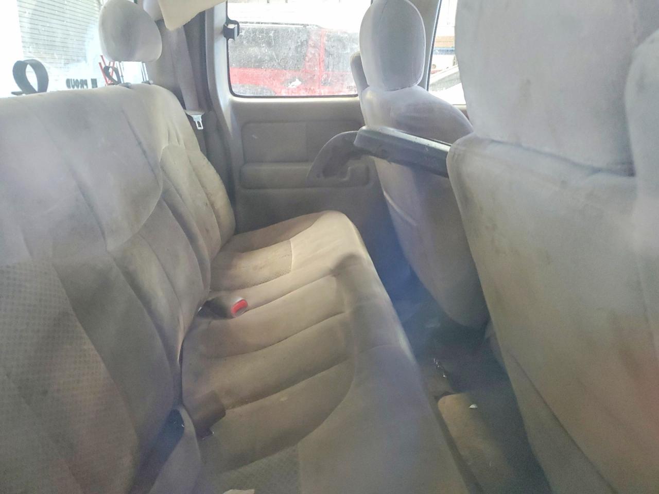 2002 CHEVROLET SILVERADO C1500 photo 10
