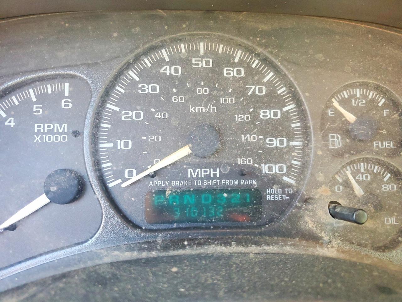 2002 CHEVROLET SILVERADO C1500 photo 9