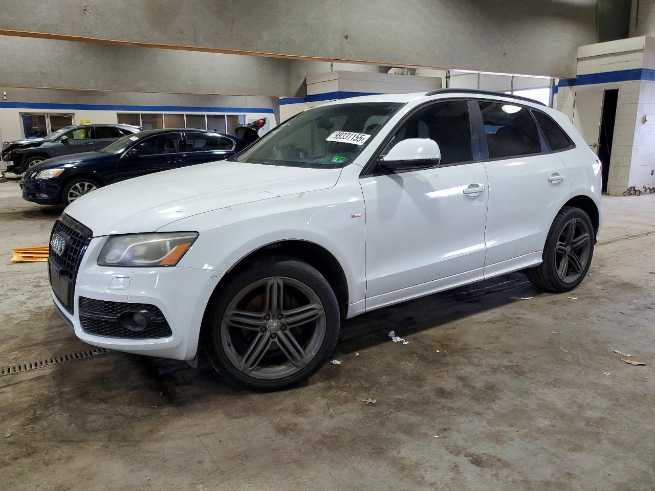 2012 AUDI Q5