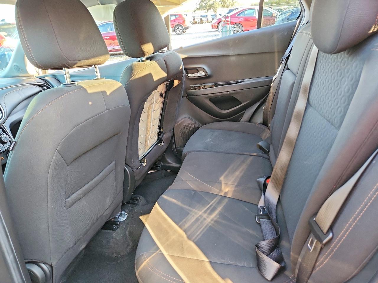 2020 CHEVROLET TRAX LS photo 9