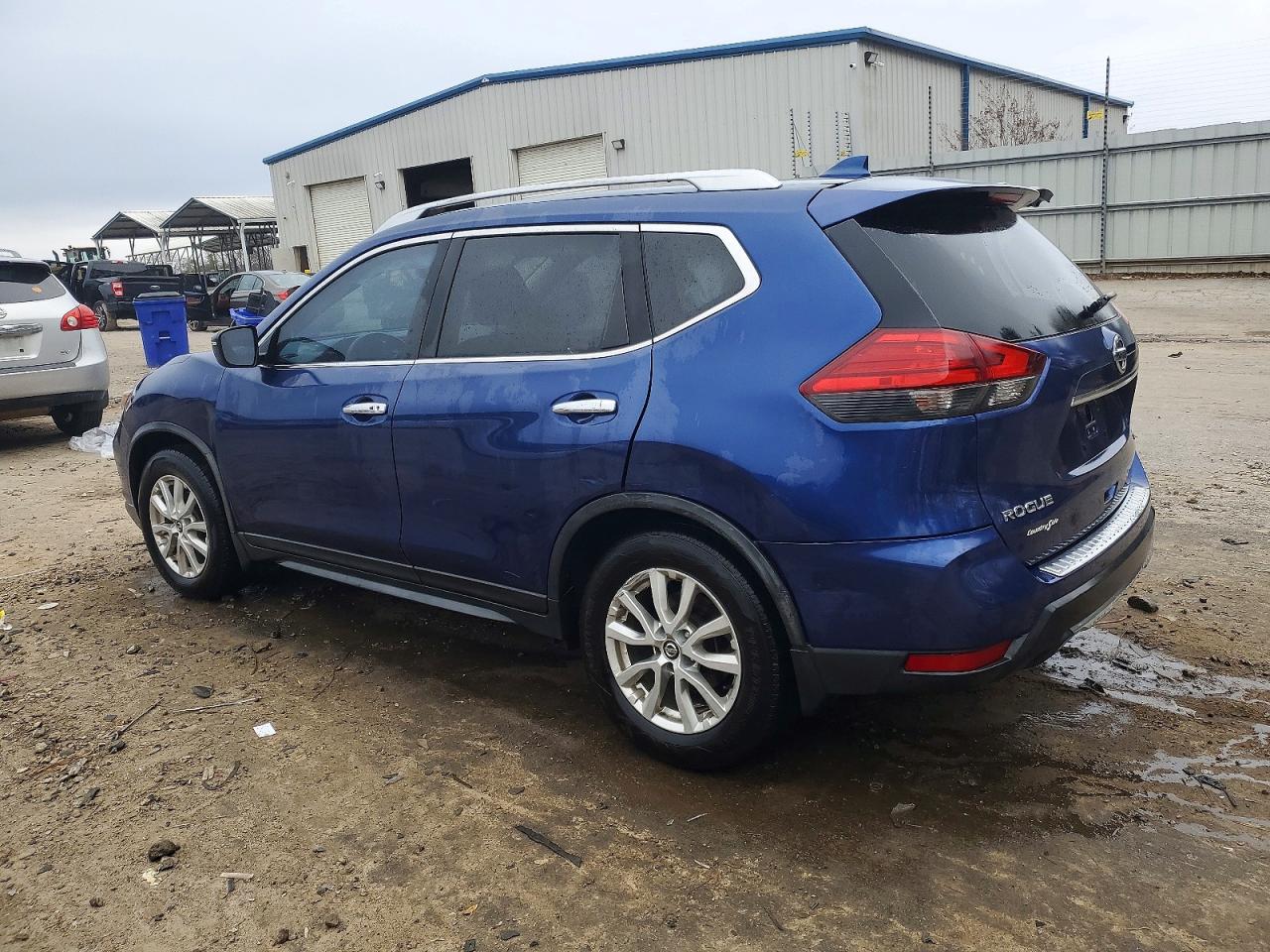2017 NISSAN ROGUE S photo 2