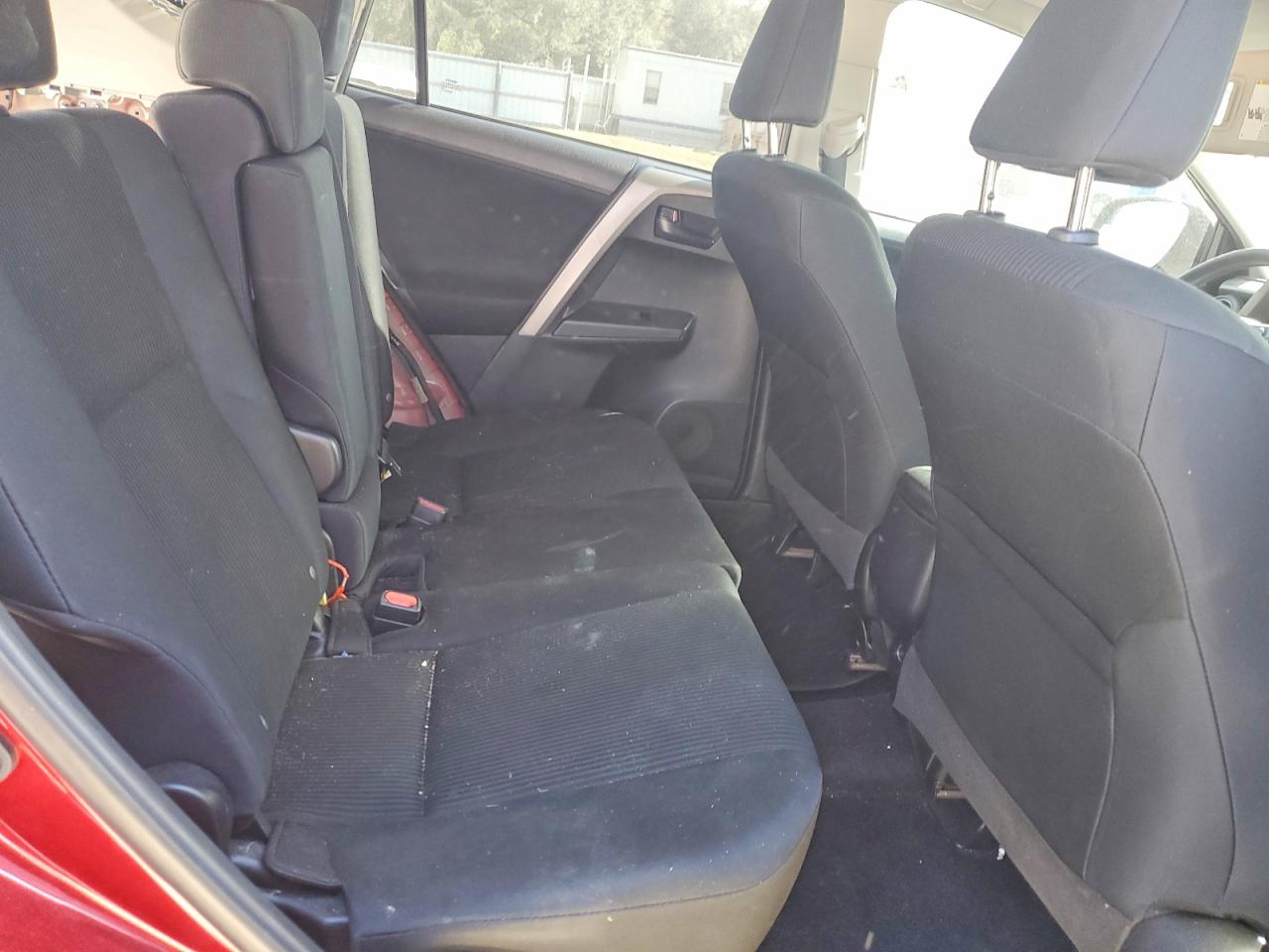 2018 TOYOTA RAV4 LE photo 11