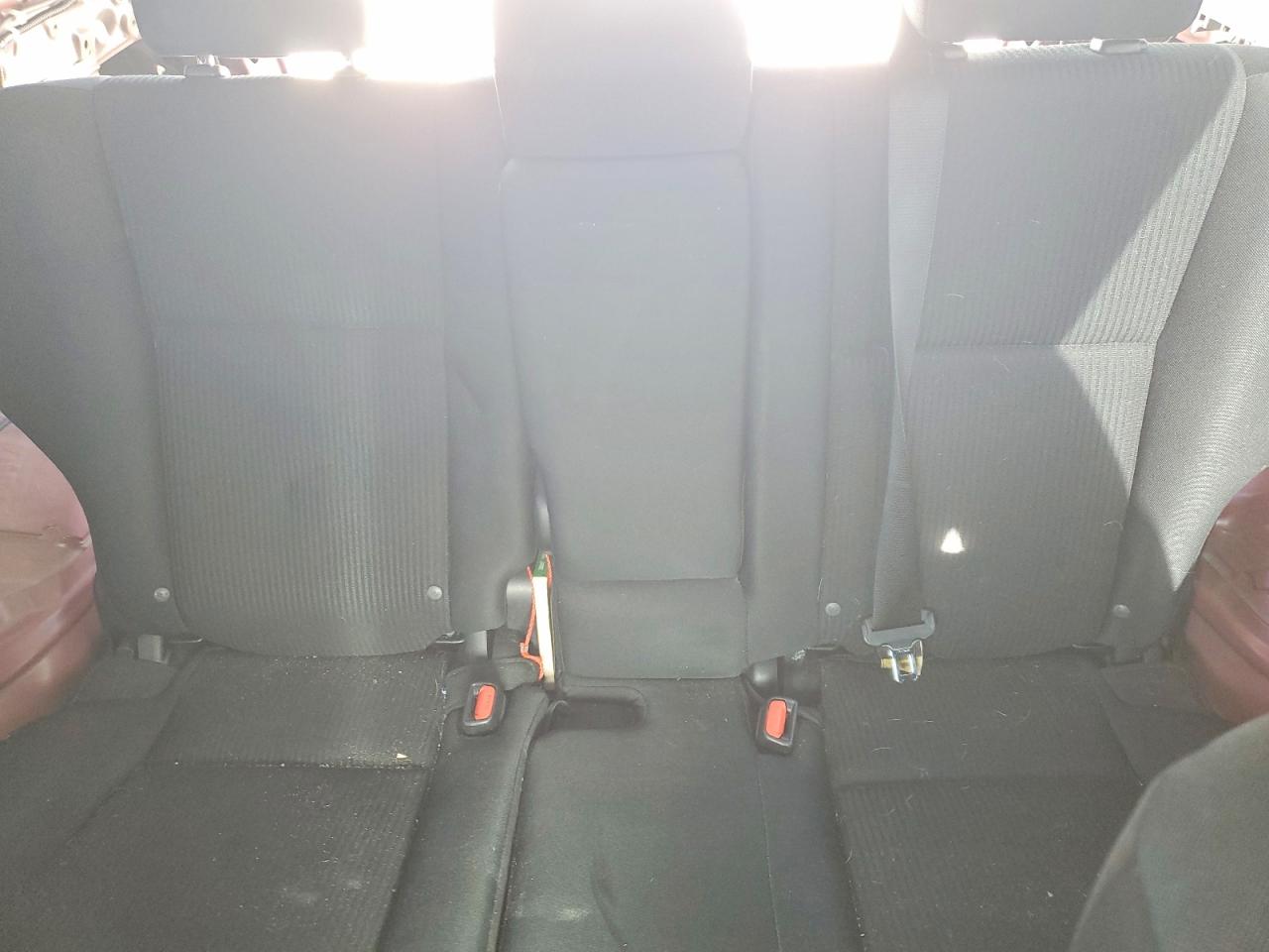 2018 TOYOTA RAV4 LE photo 10