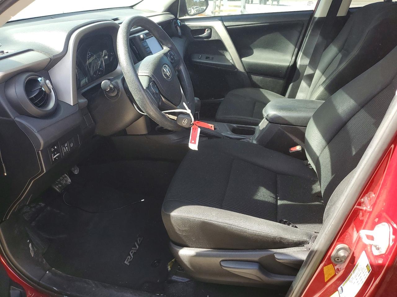 2018 TOYOTA RAV4 LE photo 7