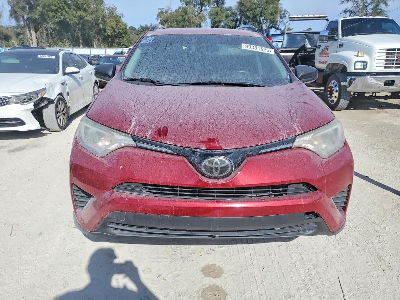 2018 TOYOTA RAV4 LE photo 5